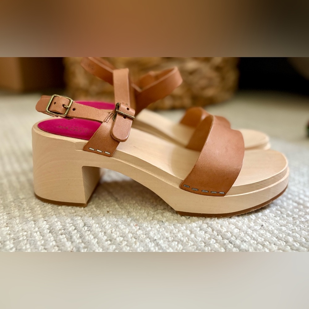 Swedish Hasbeens Tan Leather Mules Women’s Size 38 NWOT